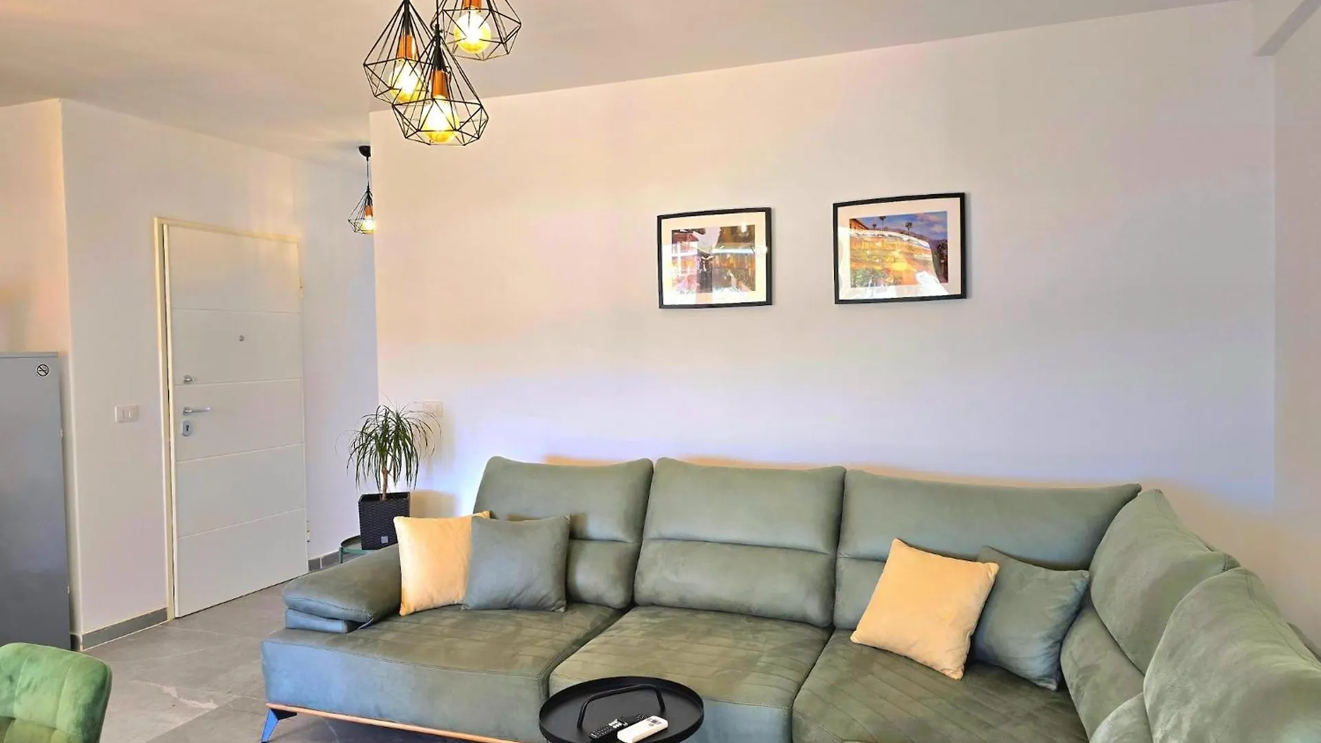 Comfort & Convenience By The Coast Plazhi San Pietro 0*,  Albania